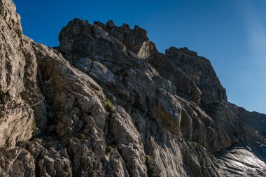 Allgau Alplerindeki Mittelberg Kleinwalsertal 'den ferrata yoluyla Mindelheim' a zorlu bir dağ turu.
