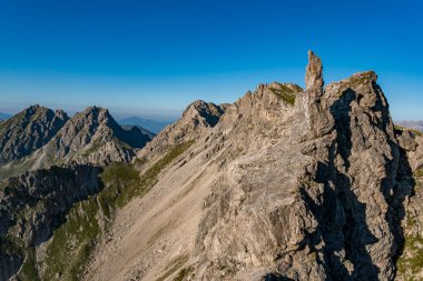 Allgau Alplerindeki Mittelberg Kleinwalsertal 'den ferrata yoluyla Mindelheim' a zorlu bir dağ turu.