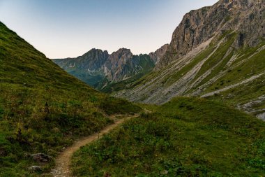 Allgau Alplerindeki Mittelberg Kleinwalsertal 'den ferrata yoluyla Mindelheim' a zorlu bir dağ turu.