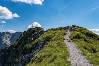 Entschenkopf 'tan Rubihorn' a ve Reichenbach yakınlarındaki Allgau Yüksek Alpleri 'ndeki Gaisalpsee' ye güzel bir dağ turu.
