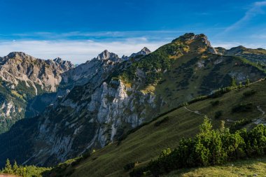 Aggenstein ve Brentenjoch 'a güzel Tannheimer Tal Avusturya' da fantastik sonbahar dağ turu