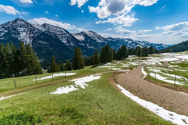 Beautiful Panoramic Circular Hiking Trail Denneberg Nagelfluhkette Allgau Oberstaufen Steibis 스톡 사진