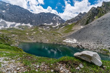 Ehrwald 'daki panoramik dağ turu Tajatorl üzerinden Drachensee' ye, Coburger Hut ve Seebensee Tiroler Zugspitz Arena 'da