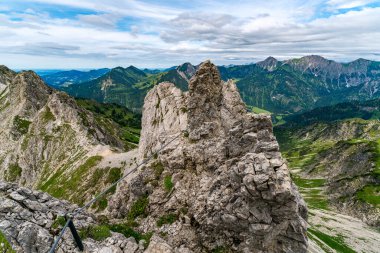 Breitenberg ve Rotspitze zirvesine Hohe Gaenge üzerinden Ferrata üzerinden yapılan güzel bir dağ turu.