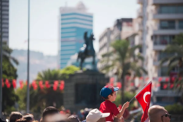 Izmir Turquía Septiembre 2022 Niño Con Una Bandera Una Camiseta — Foto de Stock