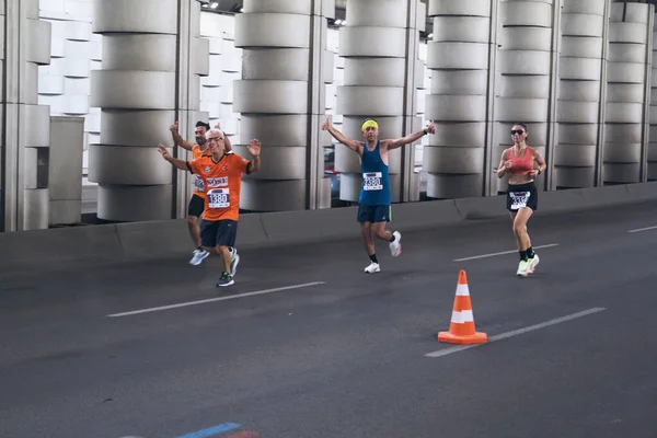 Σμύρνη Τουρκία Σεπτεμβρίου 2022 Διαγωνιζόμενοι Που Τρέχουν Στον Ημιμαραθώνιο Τρέχουν — Φωτογραφία Αρχείου