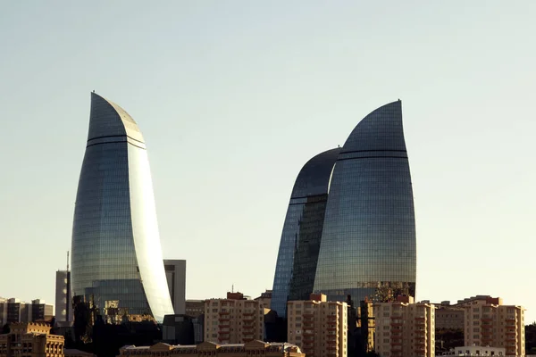 Bakü Azerbaycan Haziran 2023 Altın Güneş Işığının Tadını Çıkaran Ikonik — Stok fotoğraf