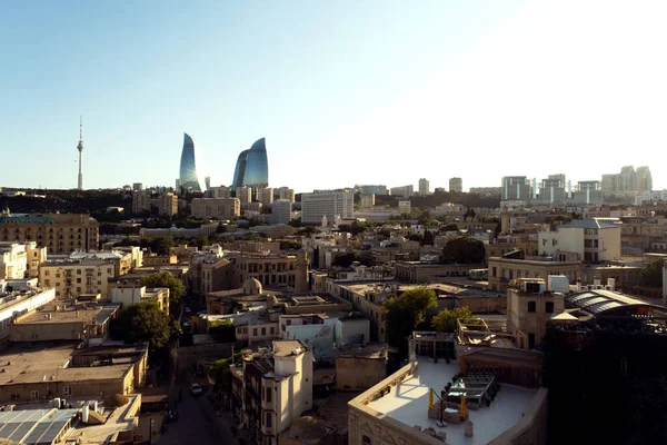 Baku Azerbaijão Junho 2023 Torres Chama Brilhando Noite Com Estruturas — Fotografia de Stock