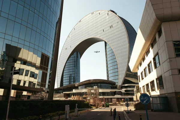 Baku Aserbaidschan Juni 2023 Morgennahaufnahme Des Crescent Hotels Mit Einem — Stockfoto
