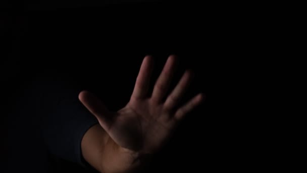 Een Hand Met Alle Vijf Vingers Uitgestrekt Naar Camera Gericht — Stockvideo