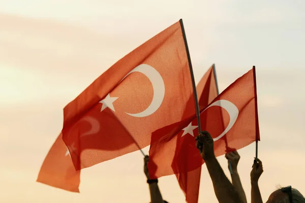 Smirne Turchia Settembre 2023 Mentre Tramonti Quattro Individui Stanno Uniti Immagine Stock