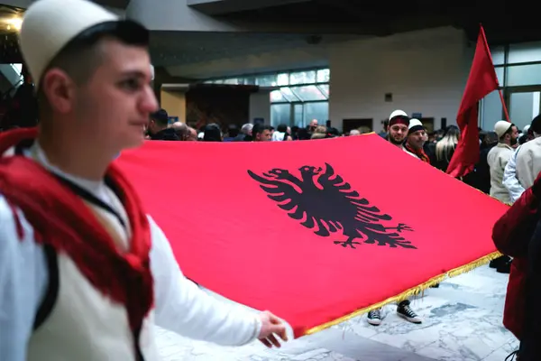 Tiran Arnavutluk Kasım Bağımsızlık Günü Boyunca Rahibe Teresa Sarayı Nda — Stok fotoğraf