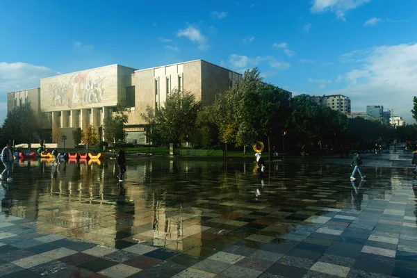 Tirana Albânia Novembro 2023 Uma Foto Museu Nacional História Praça — Fotografia de Stock