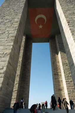 Çanakkale, Türkiye - 18 Aralık 2024: Çanakkale 'de Gelibolu Şehitleri Anıtı 
