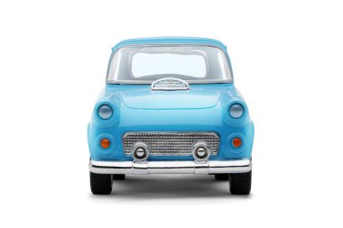 Önden çekilen mavi oyuncak araba beyaz arka planda, büyüleyici detayları ve klasik tasarımı gözler önüne seriliyor.