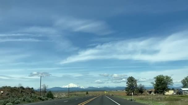 Guidare Lungo Una Tranquilla Strada Rurale Nell Oregon Centrale Con — Video Stock