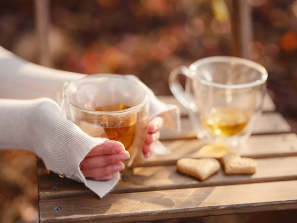 Drinking Tea Cookies Wooden Table Cozy Autumn Mood Scene Autumn — Stock Photo, Image