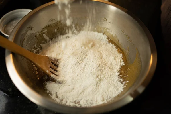 Adding Flour Chocolate Chip Cookie Ingredient Mix — Stock Photo, Image
