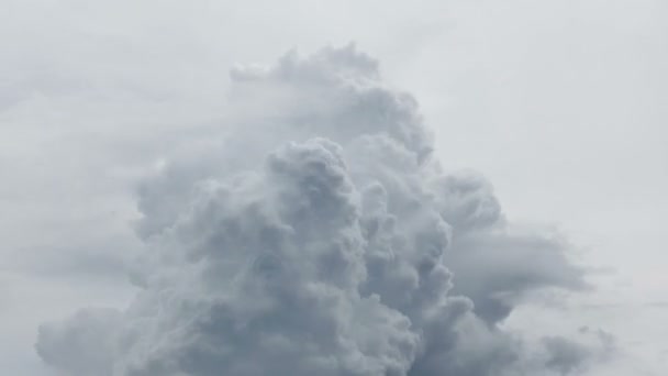 Grande Pioggia Bianca Movimento Rotolamento Sfondo Cielo Time Lapse Filmato — Video Stock