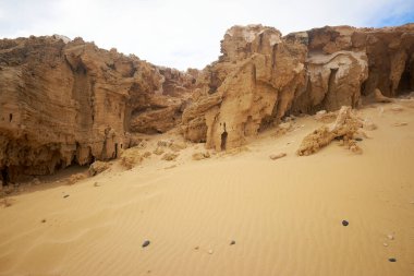 Portekiz, Madeira yakınlarındaki Porto Santo 'da kum kayası oluşumları.
