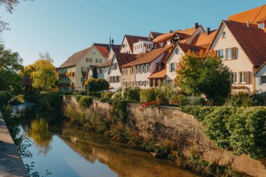 Eski ulusal Alman kasaba evi. Old Town renkli ve iyi korunmuş binalarla dolu. Baden-Wurttemberg, Almanya 'nın güneybatısında bulunan bir eyalettir. Kara Orman, bilinen adıyla