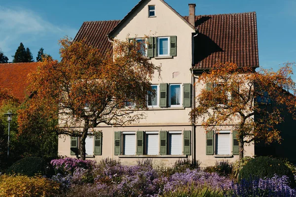 Haus Mit Schönem Garten Herbst Blumen Park Bietigheim Bissingen Deutschland — Stockfoto