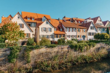 Eski ulusal Alman kasaba evi. Old Town renkli ve iyi korunmuş binalarla dolu. Baden-Wurttemberg, Almanya 'nın güneybatısında bulunan bir eyalettir. Kara Orman, bilinen adıyla