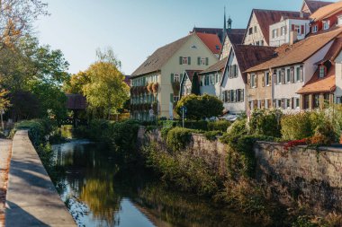 Eski ulusal Alman kasaba evi. Old Town renkli ve iyi korunmuş binalarla dolu. Baden-Wurttemberg, Almanya 'nın güneybatısında bulunan bir eyalettir. Kara Orman, bilinen adıyla