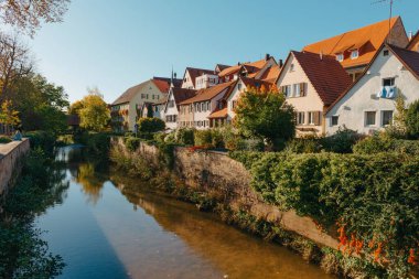 Eski ulusal Alman kasaba evi. Old Town renkli ve iyi korunmuş binalarla dolu. Baden-Wurttemberg, Almanya 'nın güneybatısında bulunan bir eyalettir. Kara Orman, bilinen adıyla