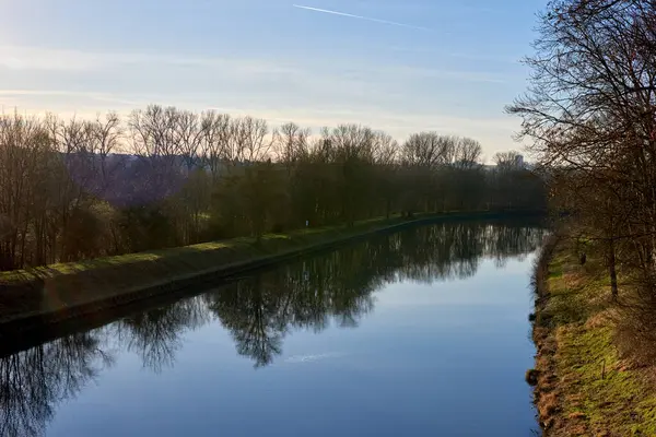 Φθινόπωρο Ομορφιά Κατά Μήκος Του Ποταμού Narrow Neckar Στη Γερμανία Εικόνα Αρχείου