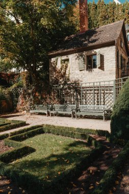 Eski ulusal Alman kasaba evi. Old Town renkli ve iyi korunmuş binalarla dolu. Baden-Wurttemberg, Almanya 'nın güneybatısında bulunan bir eyalettir. Kara Orman, bilinen adıyla