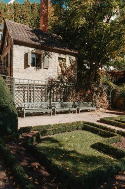 Eski ulusal Alman kasaba evi. Old Town renkli ve iyi korunmuş binalarla dolu. Baden-Wurttemberg, Almanya 'nın güneybatısında bulunan bir eyalettir. Kara Orman, bilinen adıyla