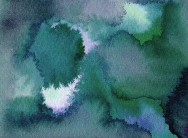 Derin yeşillikler ve mavilerle harmanlanmış gizemli suluboya desenli ve huysuz soyut bir arkaplan oluşturuyor.