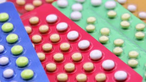 Tiras Coloridas Pílula Contraceptiva Oral — Vídeo de Stock