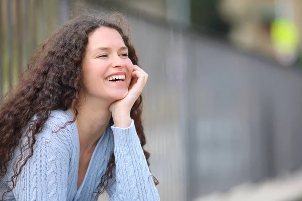 Happy Woman Laughing Sitting Street — Photo