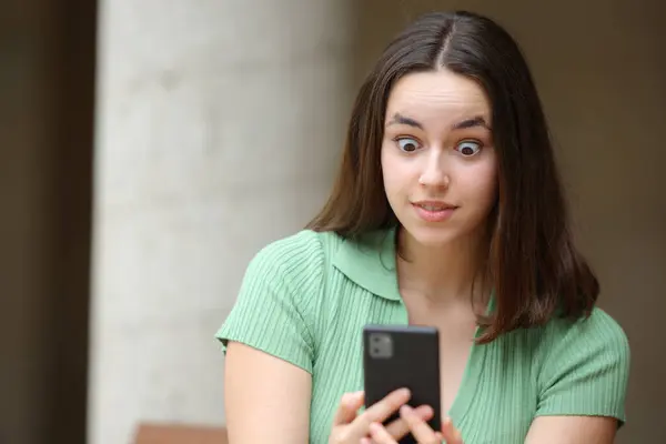 Front View Portrait Shocked Woman Checking Phone News Street — Stock Photo, Image