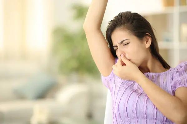 Woman Complaining Underarm Bad Smell Home — Stock Photo, Image