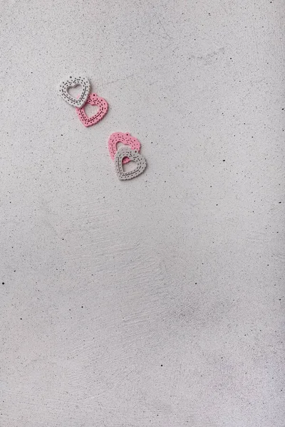Vier Dekorative Rosafarbene Herzförmige Knöpfe Auf Weißem Hintergrund Ornamentale Details — Stockfoto