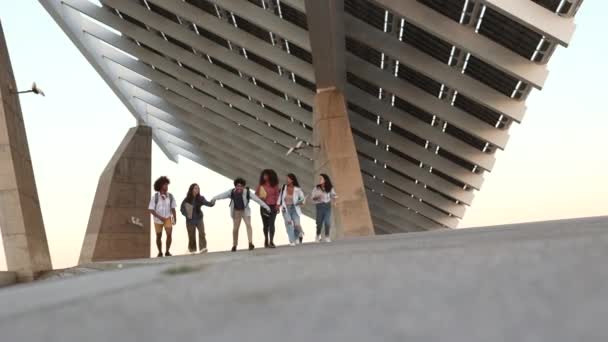 Classmates Walk Together City — Vídeo de Stock