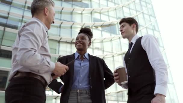 Group Multi Racial Businessmen Businesswomen Join Hands Team Outdoors Financial — ストック動画