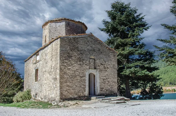 Piccola Cappella Pietra San Fanourios Sul Lago Doxal Nell Antica — Foto Stock