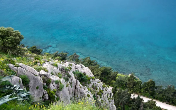 Paisaje Grecia Costa Rocosa Del Mar Con Aguas Turquesas — Foto de Stock