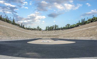 Panathenaic stadyumuyla klasik Atina manzarası (1896 Olimpiyat Oyunları 1.) Yunanistan