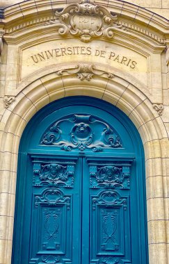 Paris Üniversitesi 'nin Kapısı
