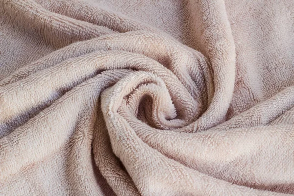 Czysty Miękki Suchy Ręcznik Kąpielowy Zaprojektowany Spiralnym Kształcie — Zdjęcie stockowe