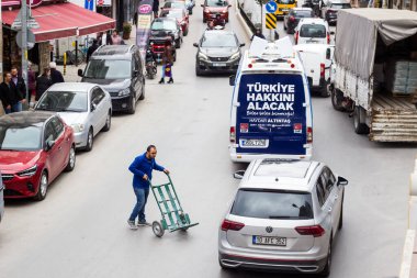 İzmir, Seferihisar, Türkiye 04.26.2023 Cumhuriyet Halk Partisi Seçim Kampanyası Arabası sokaklarda dolaşıyor