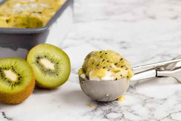 Homemade Kiwi Ice Cream Ball Ice Cream Spoon Designed Marble — Stock Photo, Image