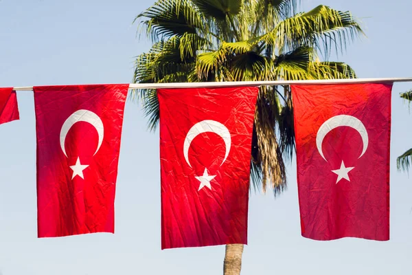 Tyrkiske Flagg Hang Gatene Før Nasjonalferien – stockfoto