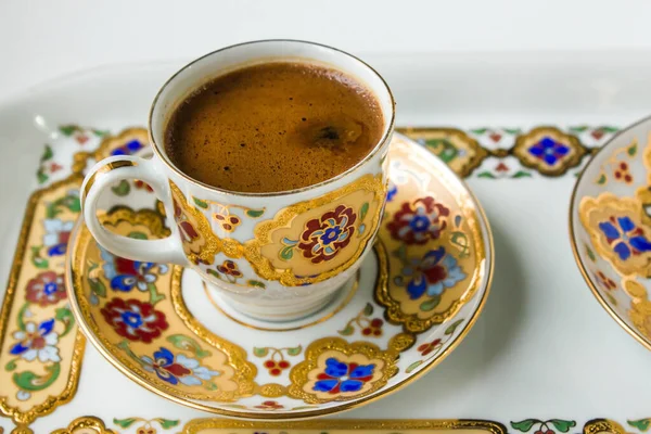 Tradisjonell Tyrkisk Kaffe Elegant Forgylt Kaffekopp Utsikt royaltyfrie gratis stockfoto