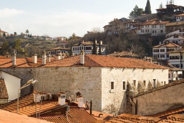 Türkiye Safranbolu 'daki Safranbolu Evleri' nin tarihi Cinci Han 'ının arka görüntüsü